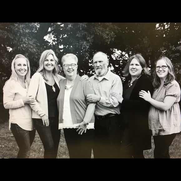 Meet your Posher, Pamela - Picture 3 of 3